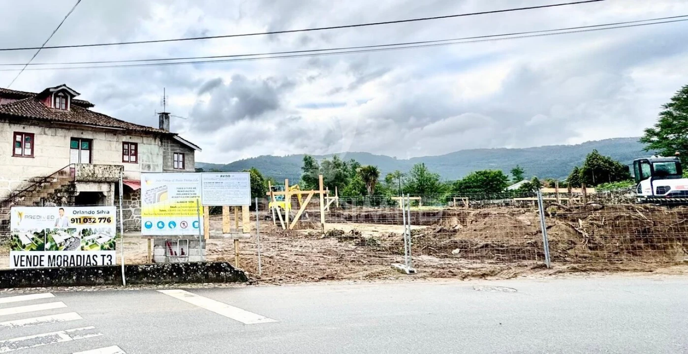 Moradia T3 para Venda em Sande (São Martinho) Foto 25