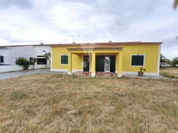 Moradia T3 para Venda em Glória do Ribatejo e Granho