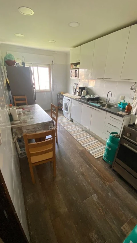 Apartamento T3 para Venda em Agualva e Mira-Sintra