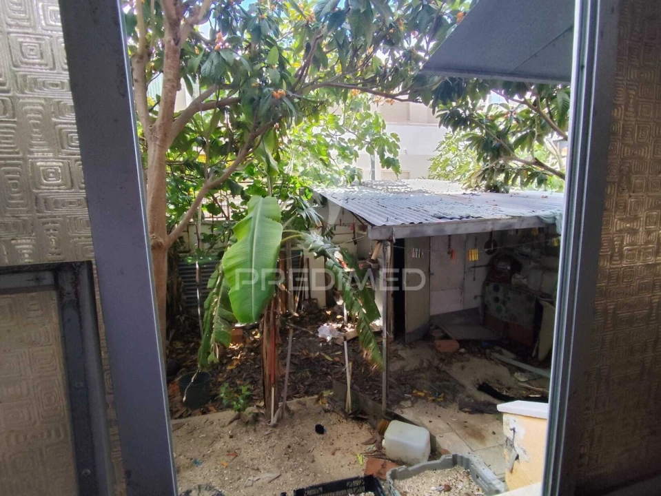 Apartamento T2 para Venda em Laranjeiro e Feijó Foto 37