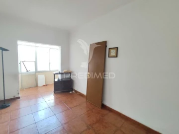 Apartamento T2 para Venda em Laranjeiro e Feijó