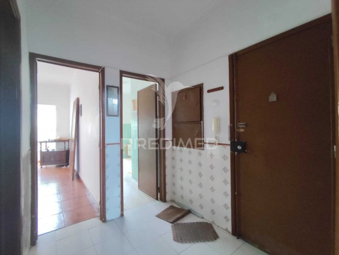 Apartamento T2 para Venda em Laranjeiro e Feijó Foto 4