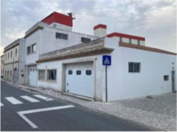 Armazém para Venda em Gaeiras