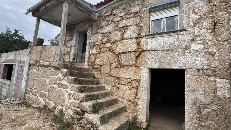 Quinta T0 para Venda em Gonçalo