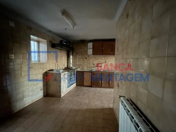 Moradia T3 para Venda em Nespereira