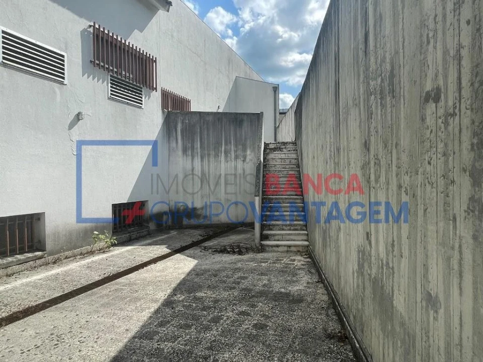 Prédio para Venda em Aguiar da Beira e Coruche Foto 16