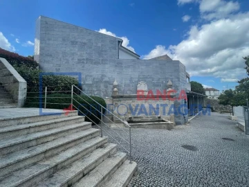 Prédio para Venda em Aguiar da Beira e Coruche