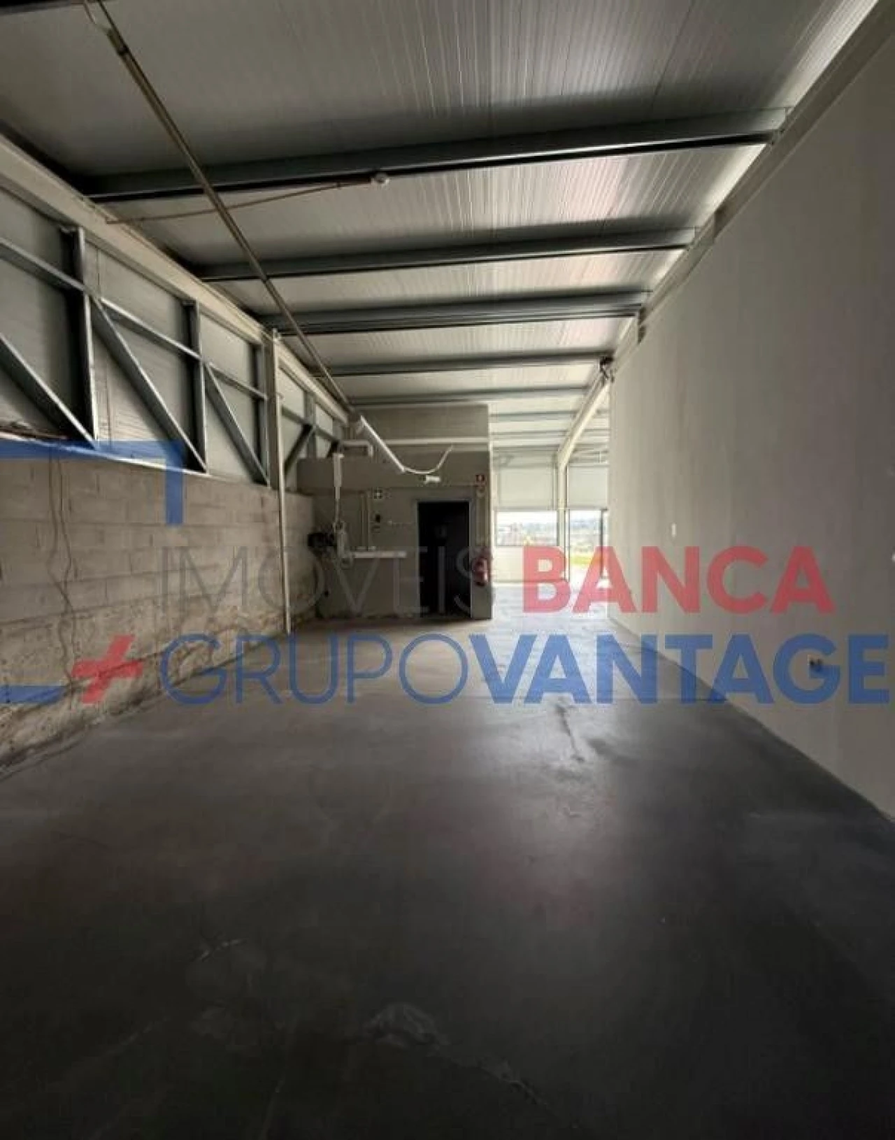 Prédio para Venda em Vila Franca das Naves e Feital Foto 6