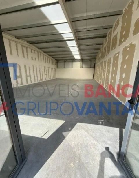 Prédio para Venda em Vila Franca das Naves e Feital