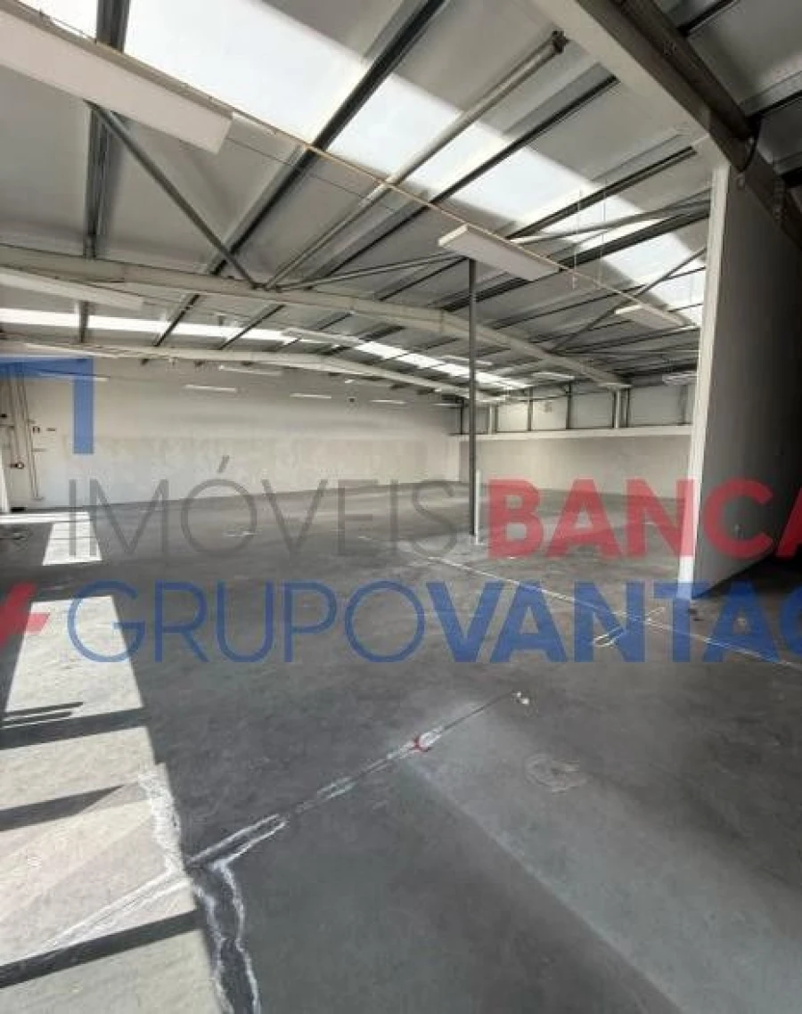 Prédio para Venda em Vila Franca das Naves e Feital Foto 11