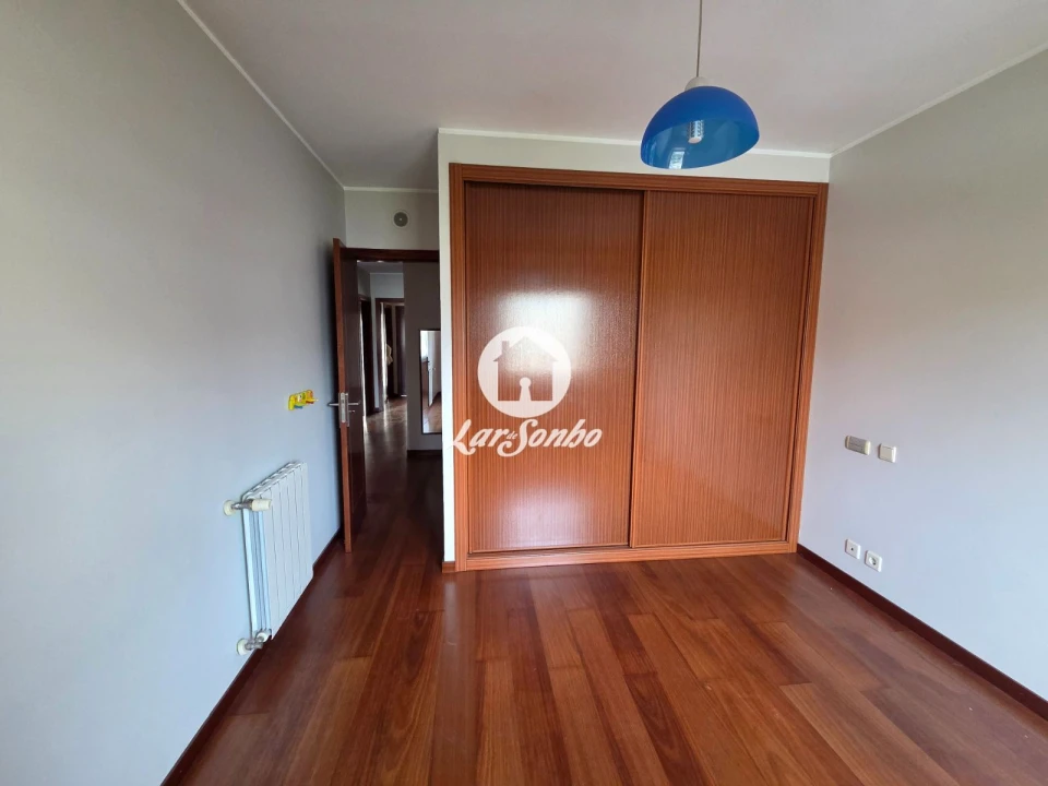 Apartamento T2 para Venda em Cidade da Maia Foto 19