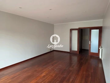Apartamento T2 para Venda em Cidade da Maia
