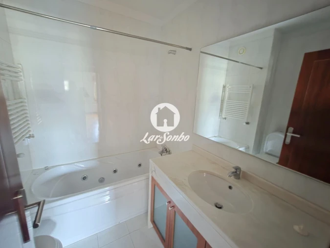 Apartamento T2 para Venda em Cidade da Maia Foto 17
