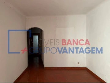 Moradia T3 para Venda em Currelos, Papízios e Sobral