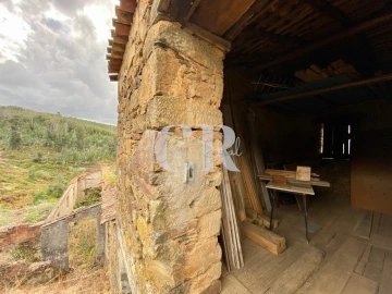 Moradia T1 para Venda em Figueiró dos Vinhos e Bairradas