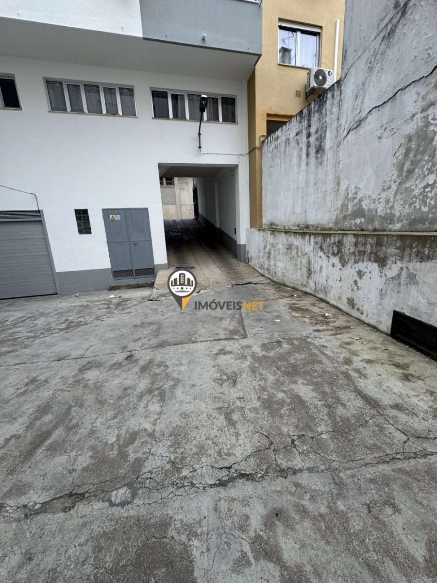 Apartamento T4 para Arrendamento em Castelo Branco Foto 37
