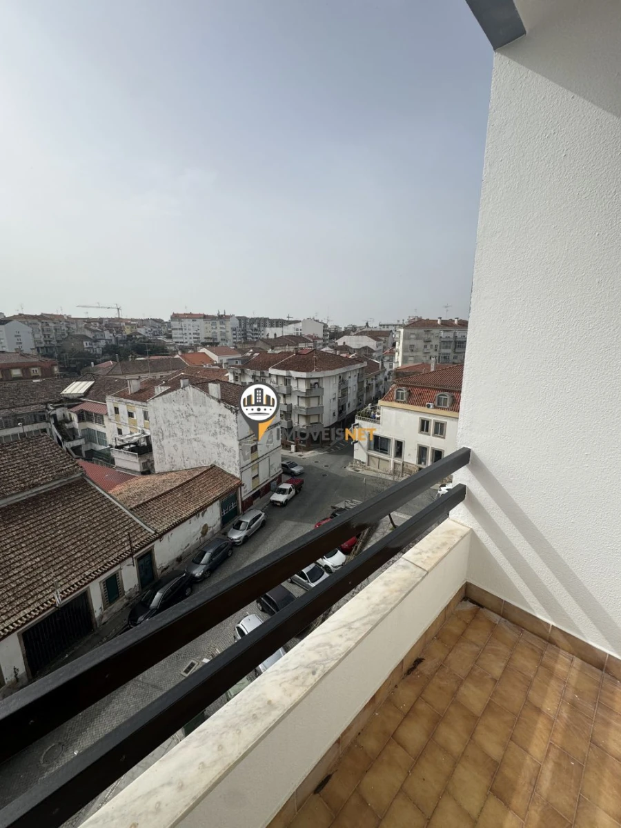 Apartamento T4 para Arrendamento em Castelo Branco Foto 14