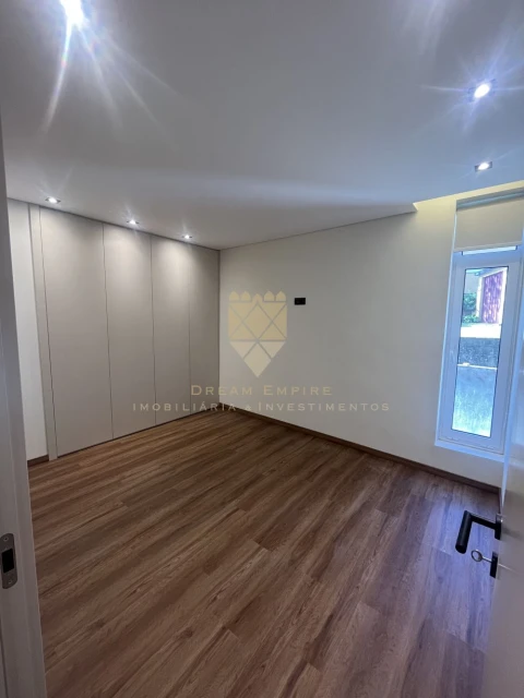 Garagem para Venda em Baltar