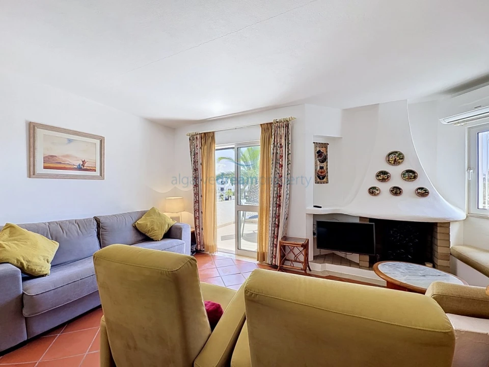 Apartamento T1 para Venda em Albufeira e Olhos de Água Foto 7