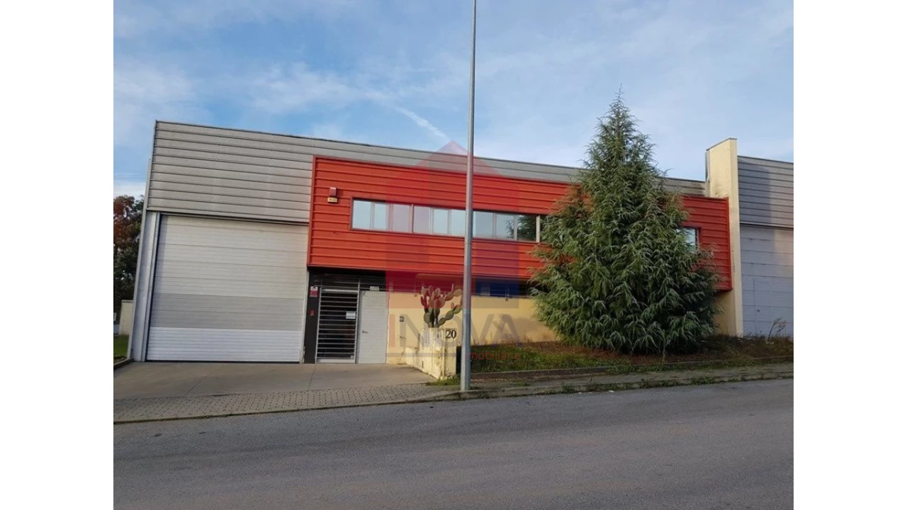 Armazém para Venda em Oleiros Foto 2