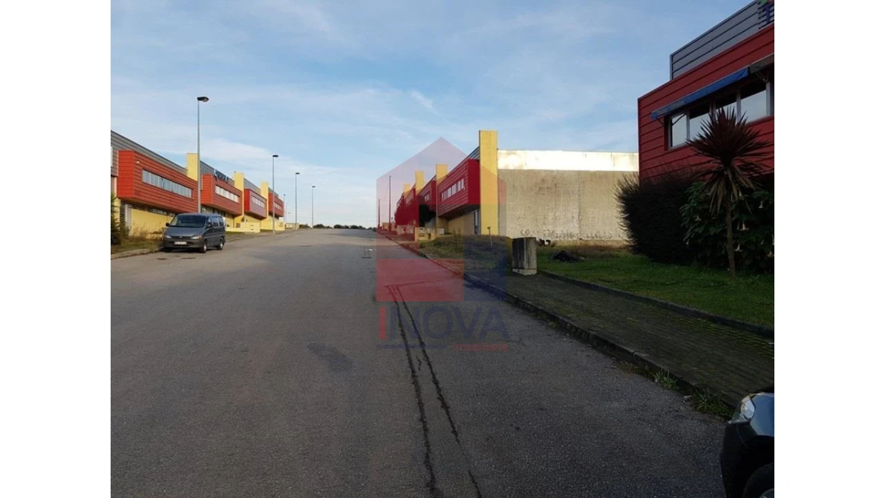 Armazém para Venda em Oleiros Foto 8