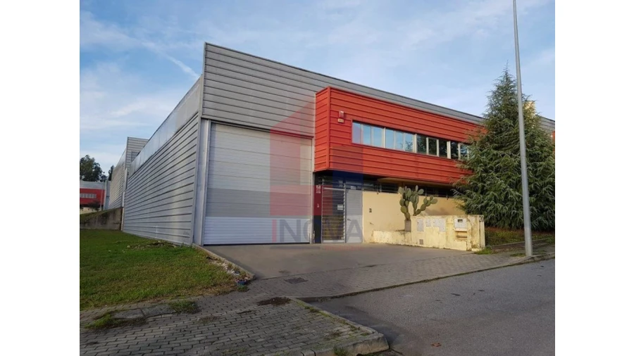 Armazém para Venda em Oleiros Foto 1