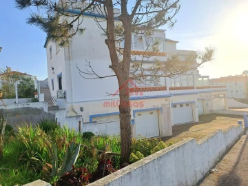 Apartamento T3 para Venda em A dos Cunhados e Maceira