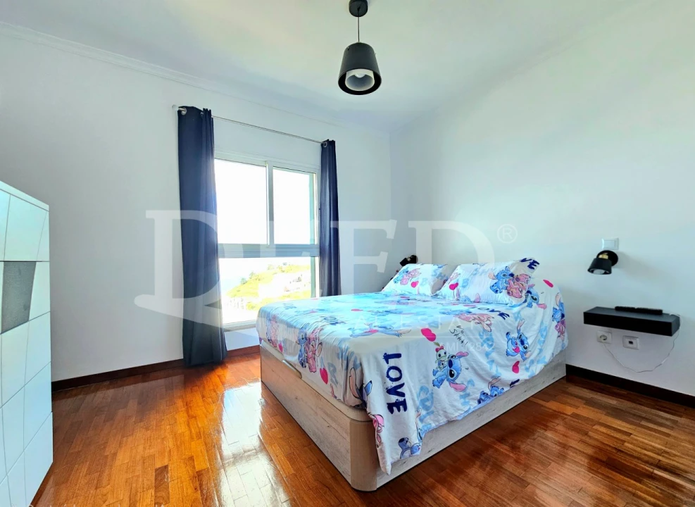 Apartamento T2 para Venda em Caniço Foto 6