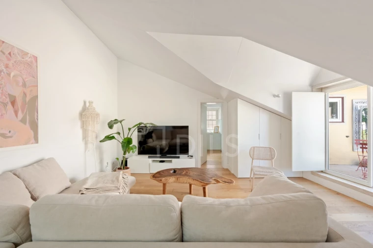 Apartamento T3 para Venda em Campo de Ourique Foto 2