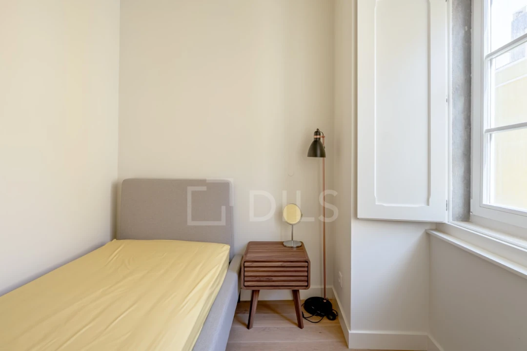 Apartamento T2 para Venda em Santo António Foto 13