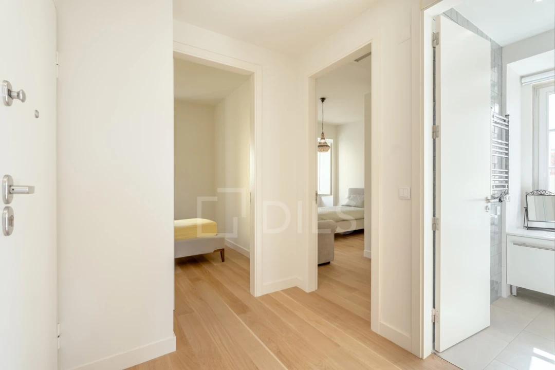 Apartamento T2 para Venda em Santo António Foto 15