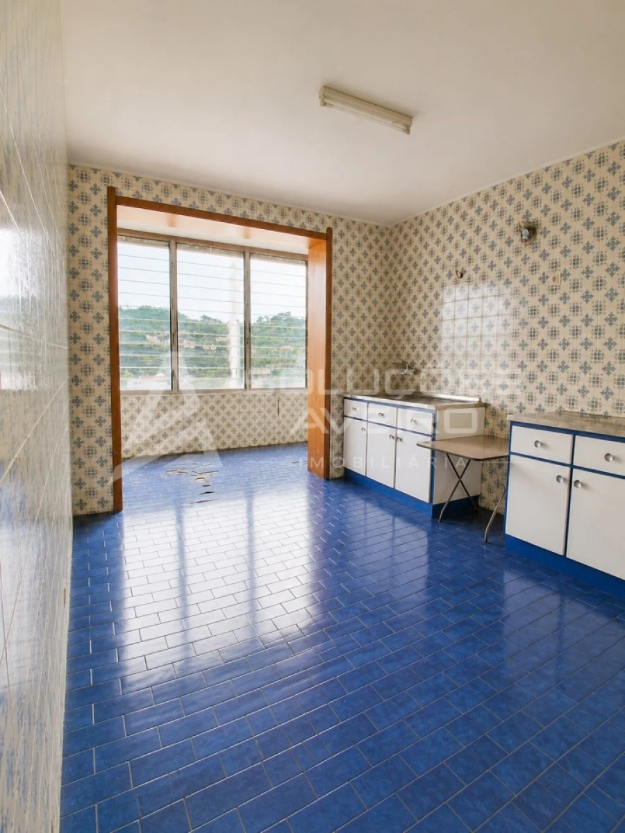 Apartamento T2 para Venda em Sever do Vouga Foto 7