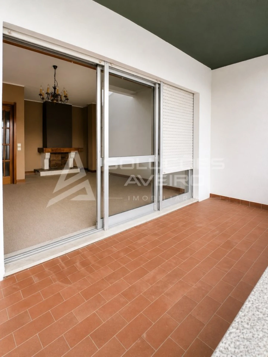 Apartamento T2 para Venda em Sever do Vouga Foto 14