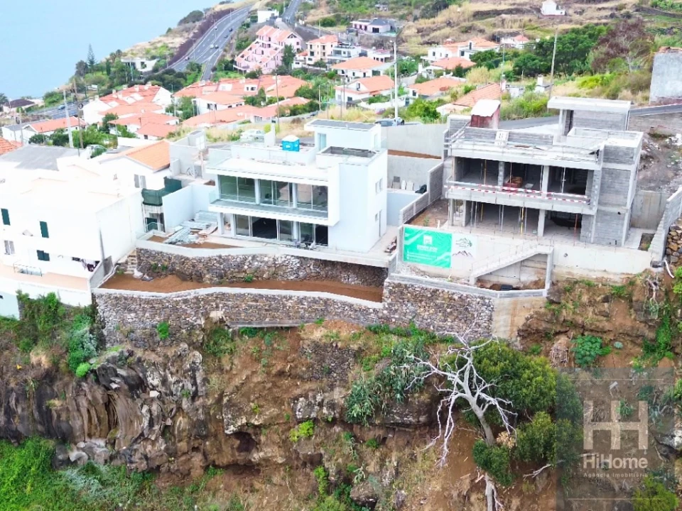 Moradia T3 para Venda em Santa Cruz Foto 51