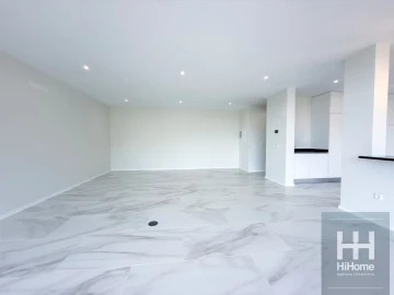 Moradia T3 para Venda em Santa Cruz