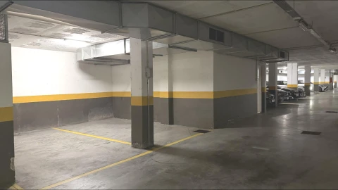 Garagem para Venda em Póvoa de Varzim, Beiriz e Argivai