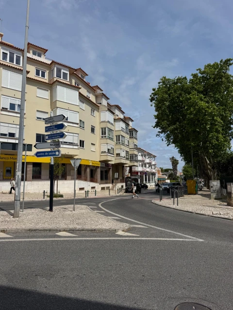 Negócio para Arrendamento em Carcavelos e Parede