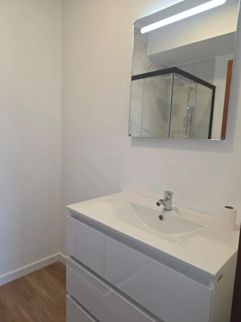 Apartamento T4 para Venda em Escapães