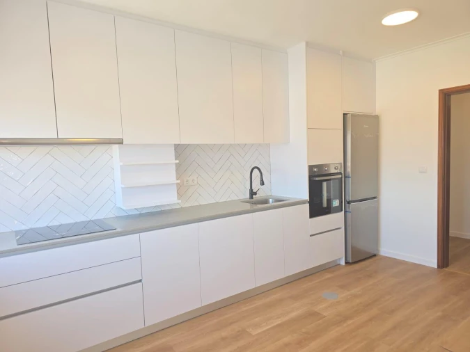 Apartamento T4 para Venda em Escapães