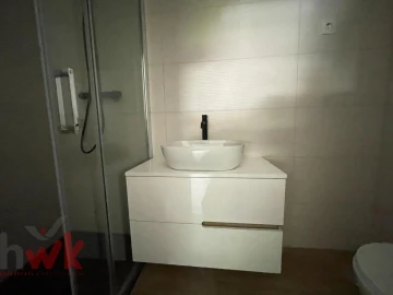 Apartamento T4 para Venda em Seia, São Romão e Lapa dos Dinheiros