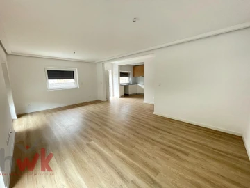 Apartamento T4 para Venda em Seia, São Romão e Lapa dos Dinheiros