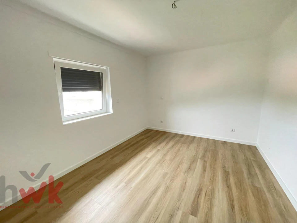 Apartamento T4 para Venda em Seia, São Romão e Lapa dos Dinheiros Foto 18