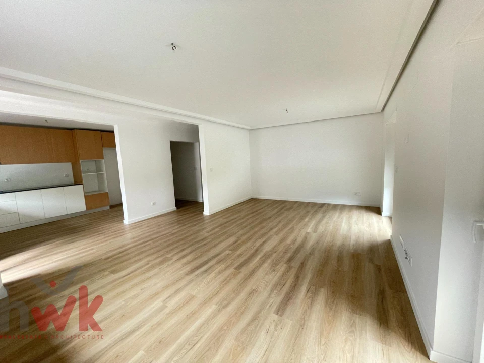Apartamento T4 para Venda em Seia, São Romão e Lapa dos Dinheiros Foto 3