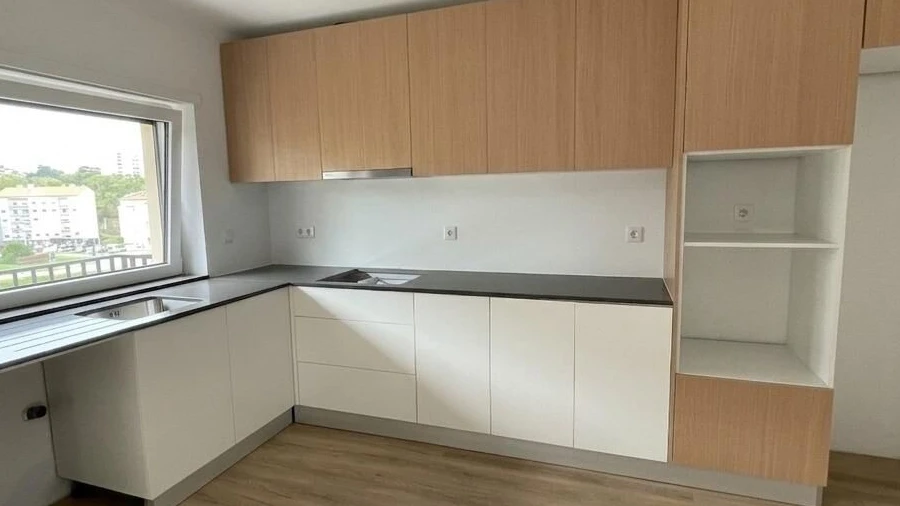 Apartamento T4 para Venda em Seia, São Romão e Lapa dos Dinheiros