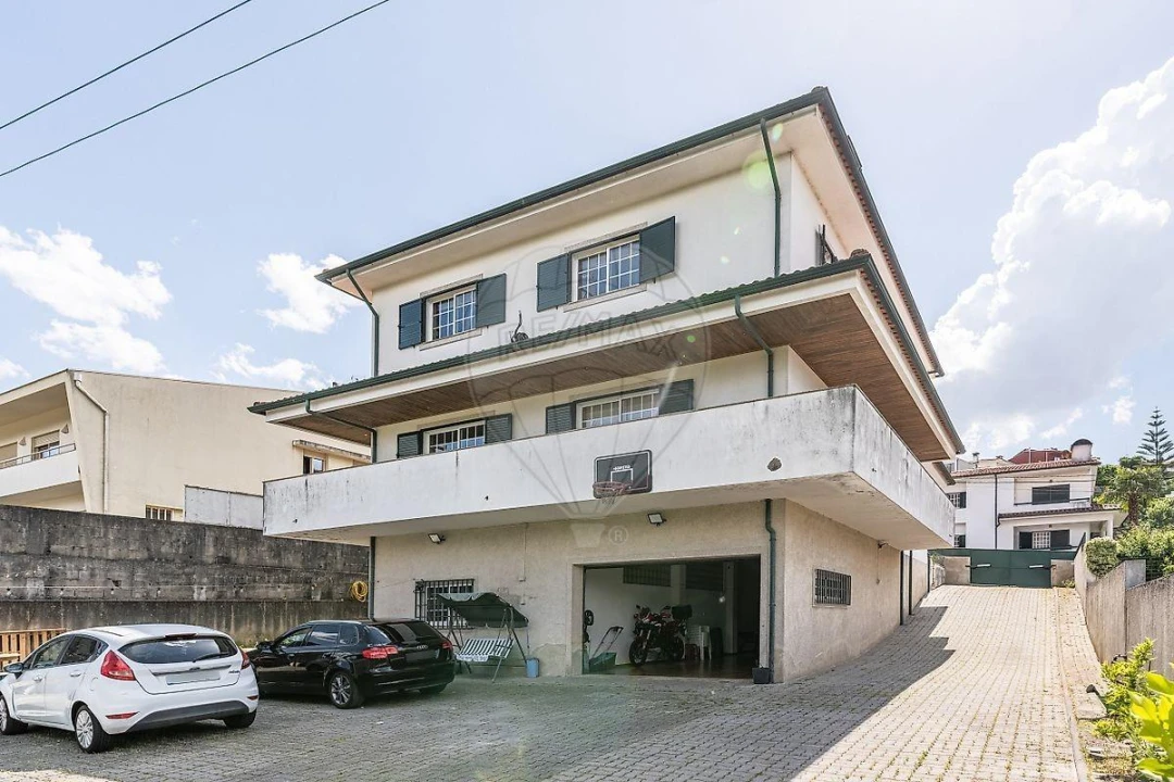 Moradia T4 para Venda em Aldão Foto 29