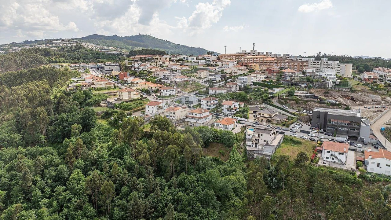 Moradia T4 para Venda em Aldão Foto 36