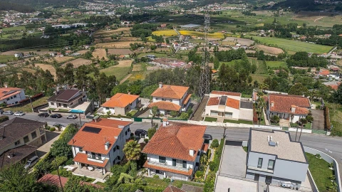 Moradia T4 para Venda em Aldão