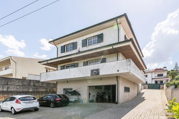 Moradia T4 para Venda em Aldão Foto 29