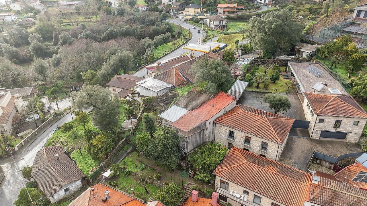 Moradia T3 para Venda em Bouro (Santa Maria) Foto 1