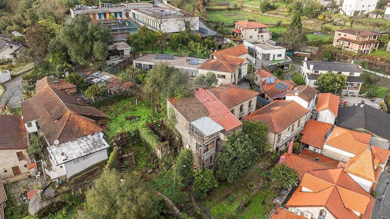 Moradia T3 para Venda em Bouro (Santa Maria) Foto 7